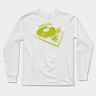 Green Turntable And Vinyl Record Illustration Long Sleeve T-Shirt